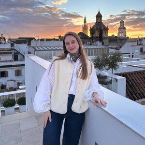 Meet your Posher, Maxine